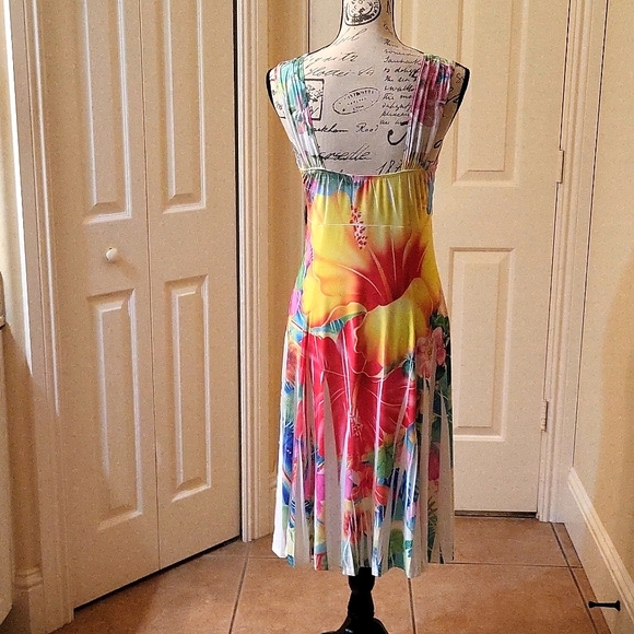 Floral Flowy Flare Dress - Picture 10 of 10